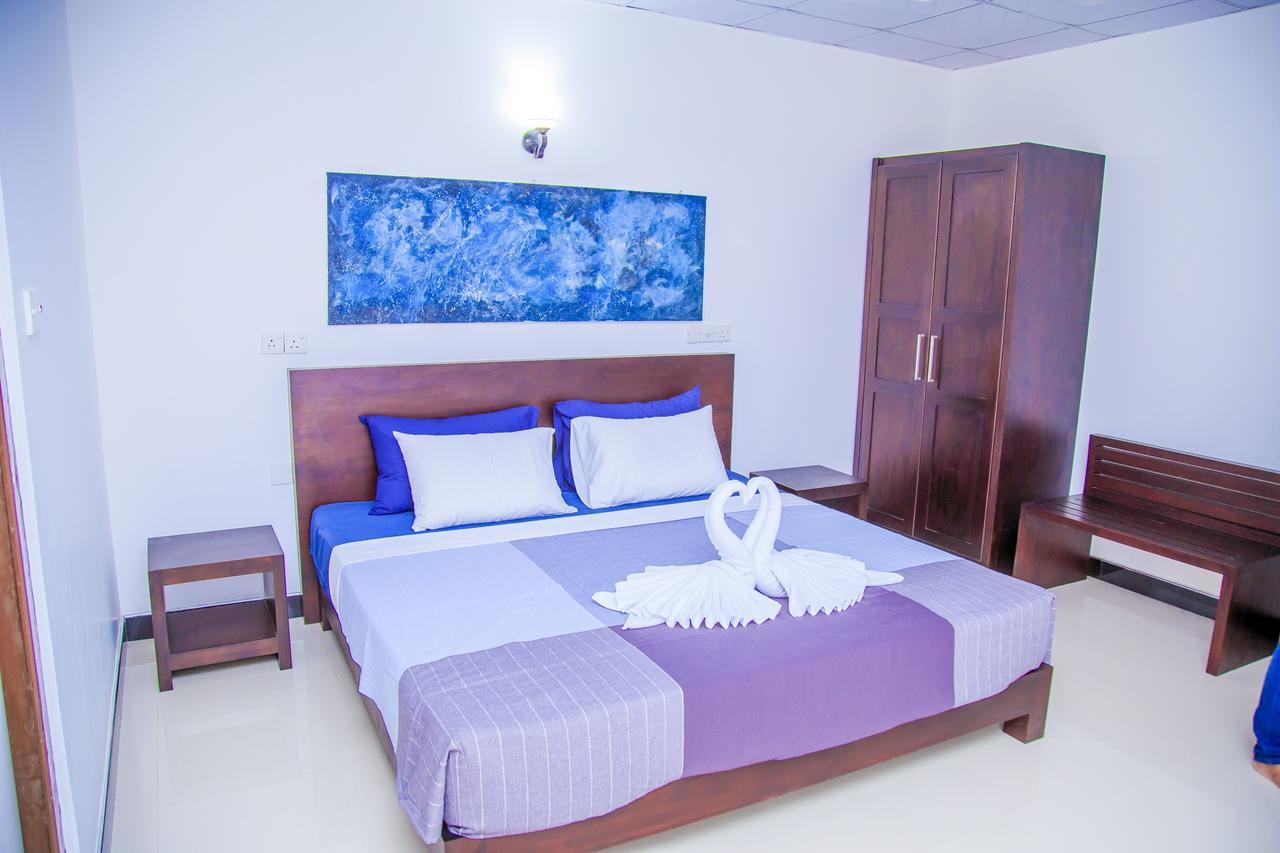 Ruki Sea Reach Hotel Kudapaduwa Exterior photo