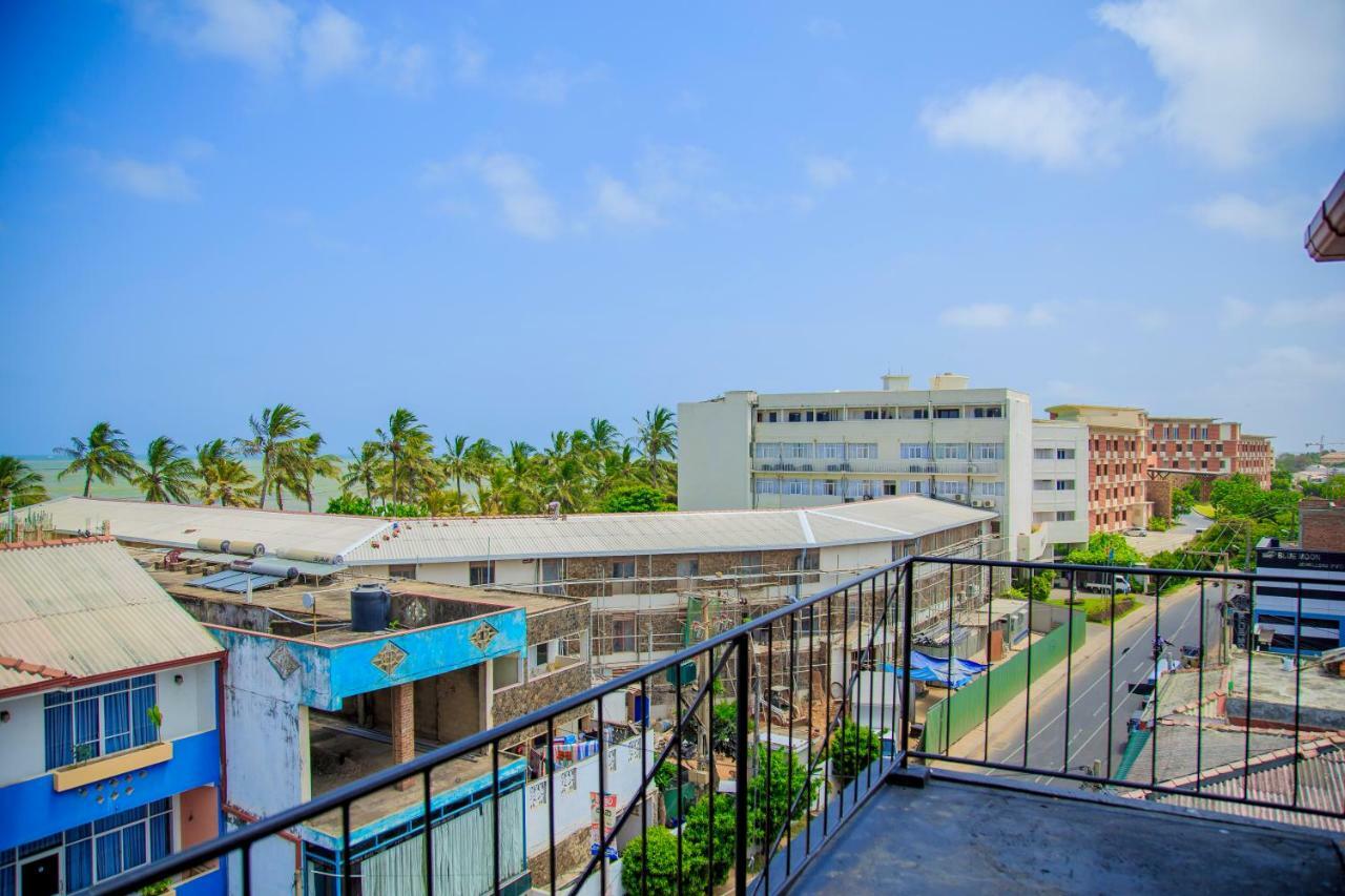 Ruki Sea Reach Hotel Kudapaduwa Exterior photo